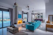 Agios Nikolaos Moderne Villa mit 6 Zimmern und großzügigem Pool - Strand zu Fuß erreichbar Haus kaufen